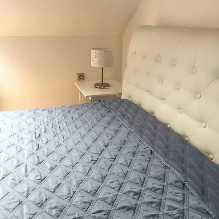 Lejla Apartman *